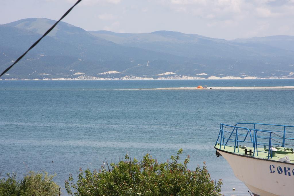 Aleksino Guest House Novorossiysk Exterior photo